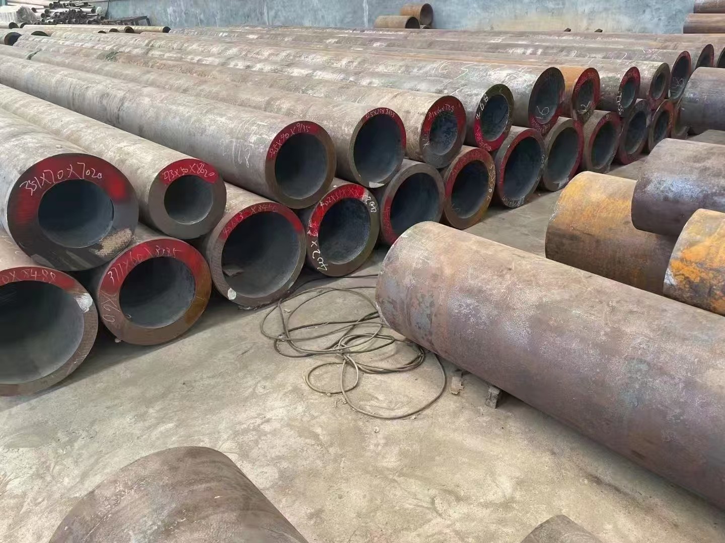 沈阳新民市无缝钢管切割定尺切割加工无缝钢管 - 价格